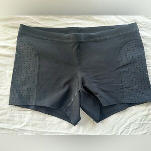 Lulu sweat to surf short